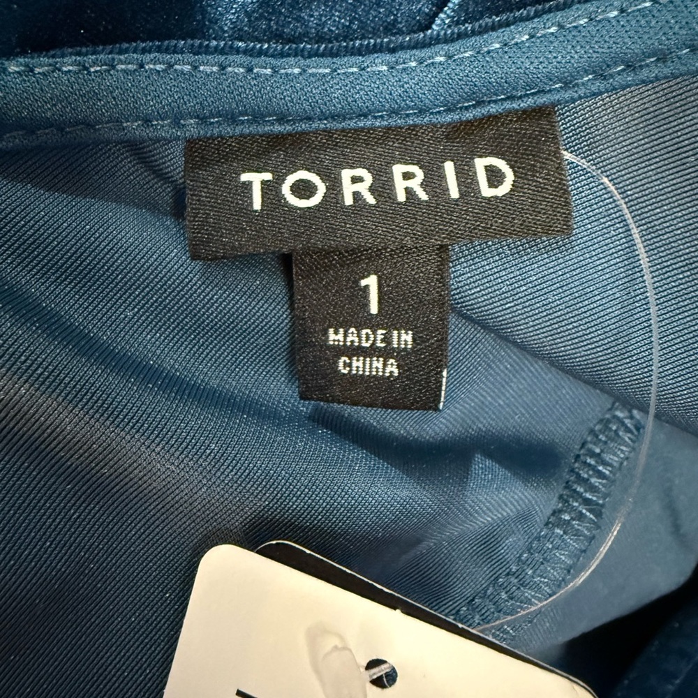 Torrid Mini Velvet Fluted Dress Blue Long Sleeve Size 1 NWT New - Picture 10 of 14